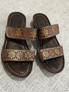 L'ARTISTE Brown Leather Floral Cutout Sandals EU39 / 8.5